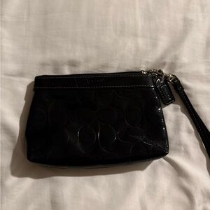 Coach wristlet💕